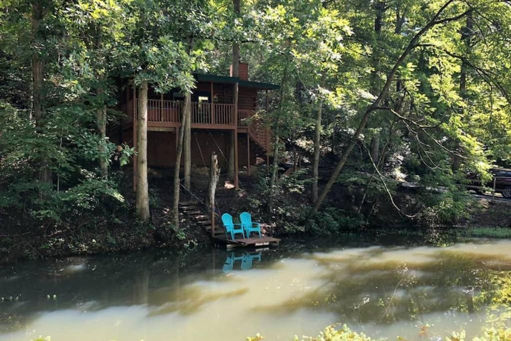 The Fishing Hole Cabin - Sage Vacations ガトリンバーグ エクステリア 写真